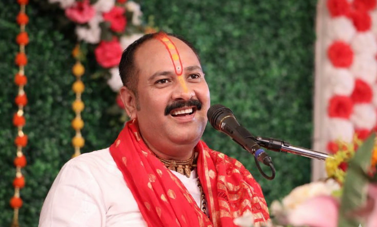 About Pandit Pradeep Mishra